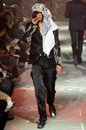 desfiles-johngalliano-parisverao2008men-136