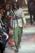desfiles-johngalliano-parisverao2008men-139