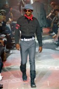 desfiles-johngalliano-parisverao2008men-143