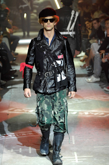 desfiles-johngalliano-parisverao2008men-145