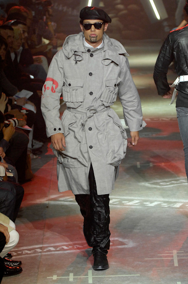 desfiles-johngalliano-parisverao2008men-147