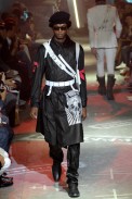 desfiles-johngalliano-parisverao2008men-149
