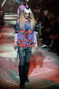 desfiles-johngalliano-parisverao2008men-154
