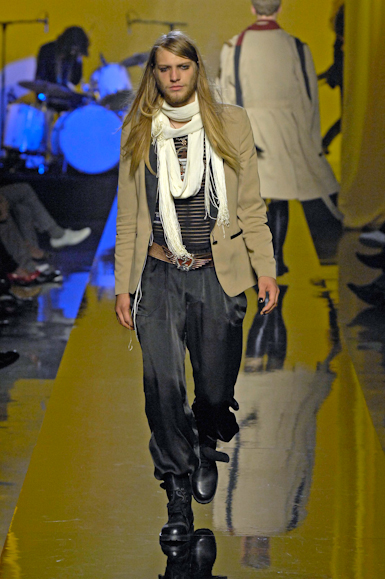 desfiles-jpgaultier-parisverao2008men-121
