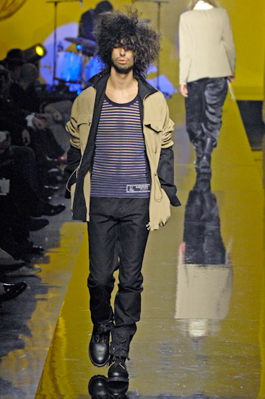 desfiles-jpgaultier-parisverao2008men-122