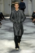 desfiles-ysl-parisverao2008men-115
