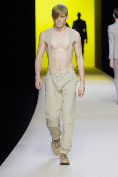 desfiles-thierrymugler-parisverao2008men-112