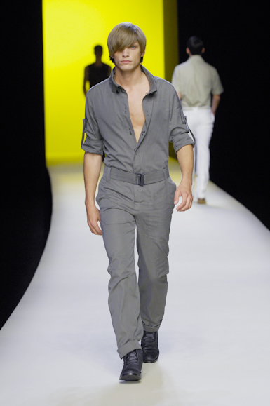 desfiles-thierrymugler-parisverao2008men-115