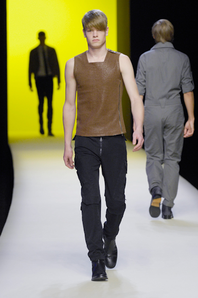 desfiles-thierrymugler-parisverao2008men-116