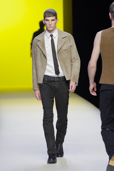 desfiles-thierrymugler-parisverao2008men-117