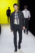 desfiles-thierrymugler-parisverao2008men-120