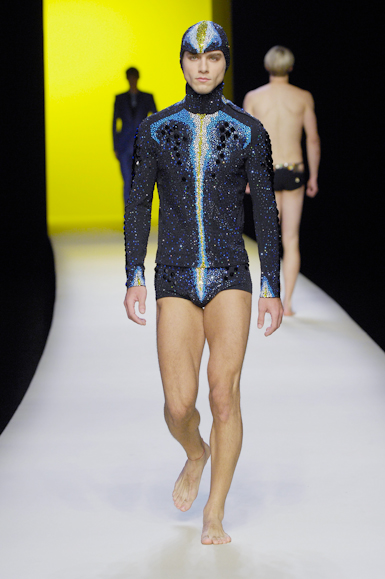 desfiles-thierrymugler-parisverao2008men-136