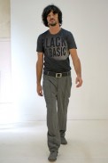 desfiles-martinmargiela-parisverao2008men-111