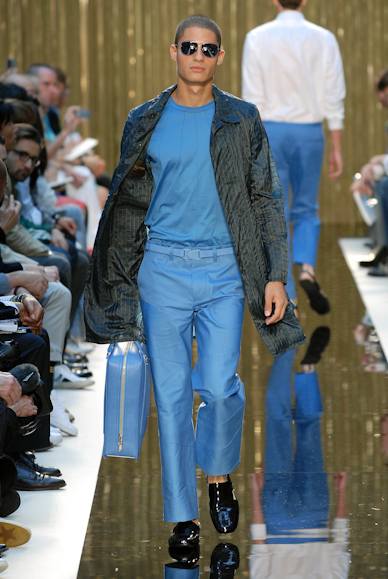 desfiles-louisvuitton-parisverao2008men-105
