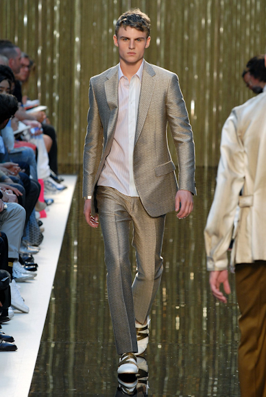 desfiles-louisvuitton-parisverao2008men-122