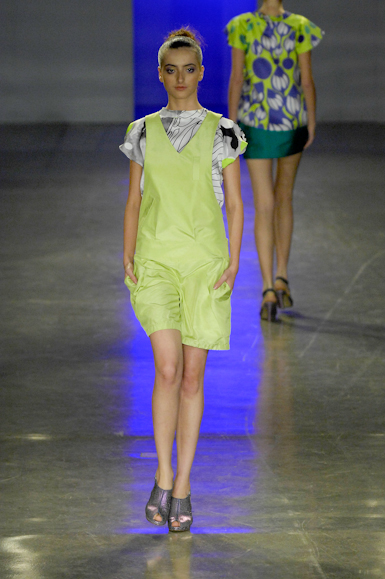 desfiles-zigfreda-saopauloverao2008rtw-105