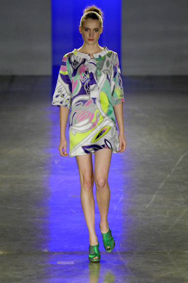 desfiles-zigfreda-saopauloverao2008rtw-109
