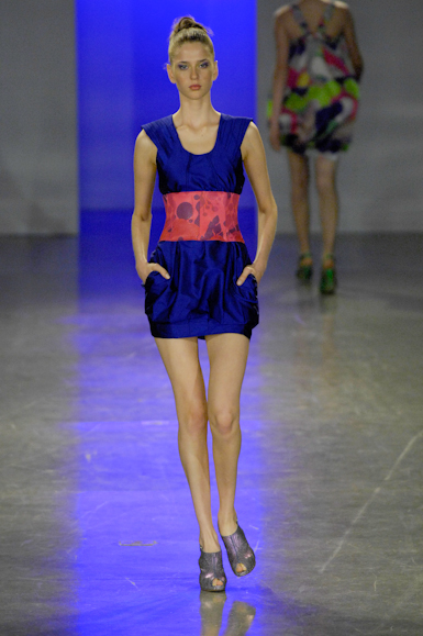 desfiles-zigfreda-saopauloverao2008rtw-115