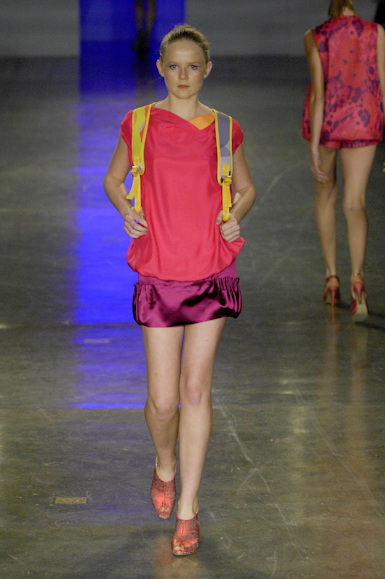 desfiles-zigfreda-saopauloverao2008rtw-121