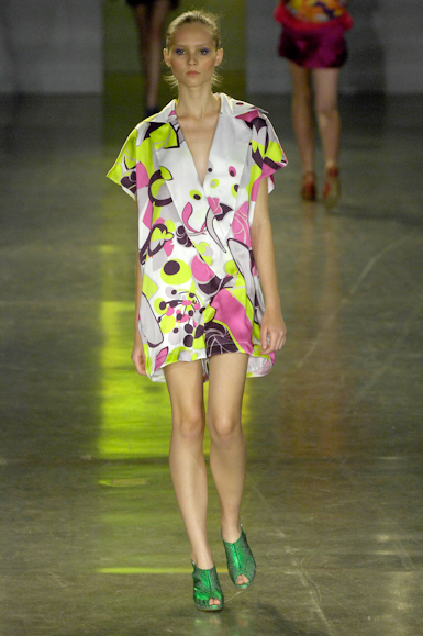 desfiles-zigfreda-saopauloverao2008rtw-122