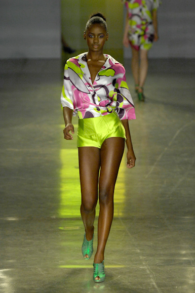 desfiles-zigfreda-saopauloverao2008rtw-124