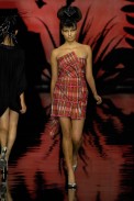 desfiles-andrelima-saopauloverao2008rtw-108