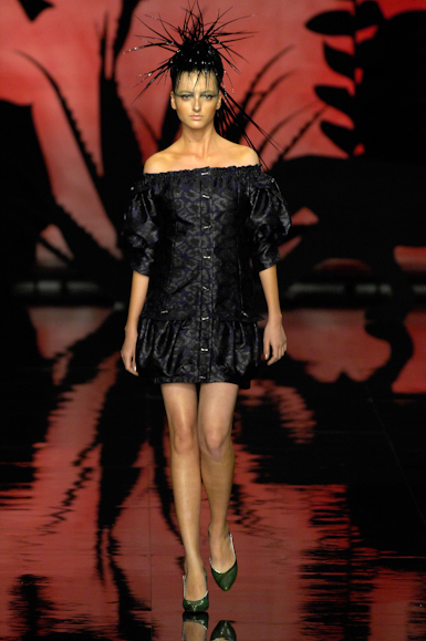 desfiles-andrelima-saopauloverao2008rtw-110