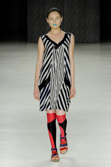desfiles-carlotajoakina-saopauloverao2008rtw-100