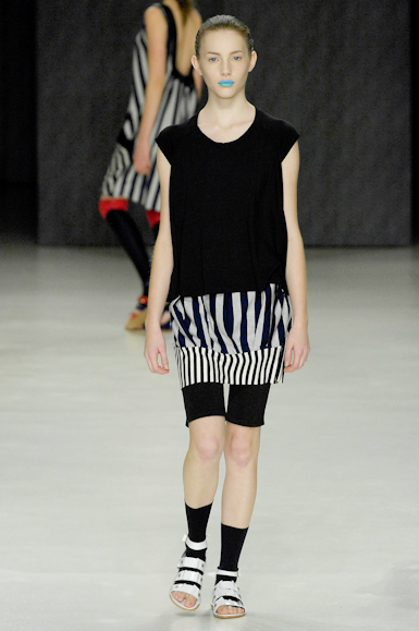 desfiles-carlotajoakina-saopauloverao2008rtw-104