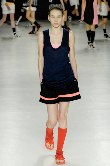 desfiles-carlotajoakina-saopauloverao2008rtw-113
