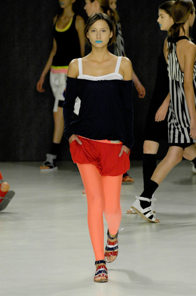 desfiles-carlotajoakina-saopauloverao2008rtw-114
