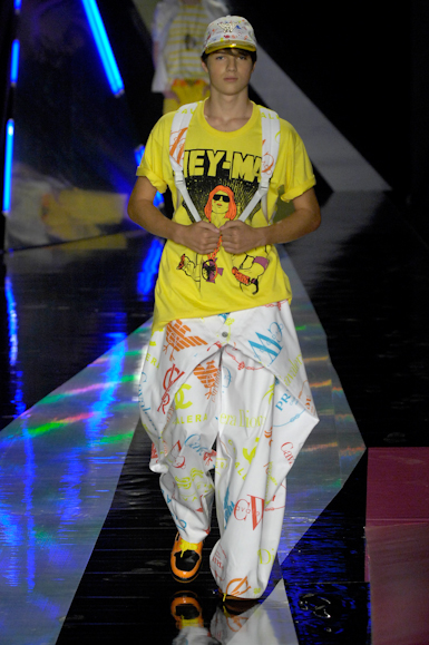 desfiles-cavalera-saopauloverao2008rtw-117