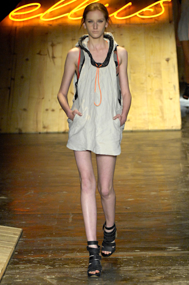desfiles-ellus-saopauloverao2008rtw-142