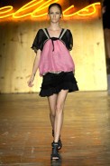 desfiles-ellus-saopauloverao2008rtw-147