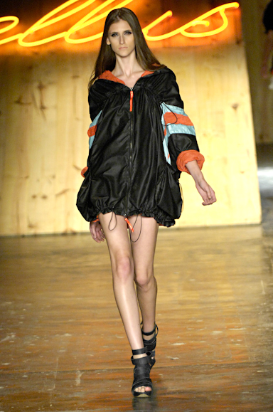 desfiles-ellus-saopauloverao2008rtw-148