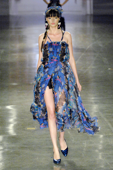 desfiles-fabiabercsek-saopauloverao2008rtw-101