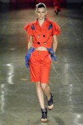 desfiles-fabiabercsek-saopauloverao2008rtw-108