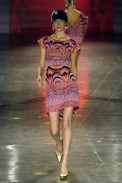 desfiles-fabiabercsek-saopauloverao2008rtw-113