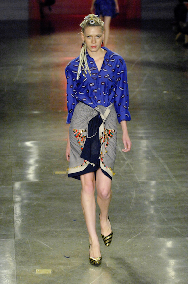 desfiles-fabiabercsek-saopauloverao2008rtw-123