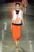 desfiles-fabiabercsek-saopauloverao2008rtw-127