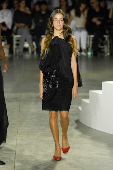 desfiles-fausehaten-saopauloverao2008rtw-110