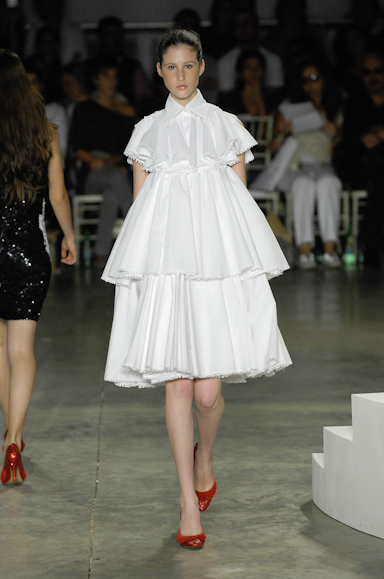 desfiles-fausehaten-saopauloverao2008rtw-121