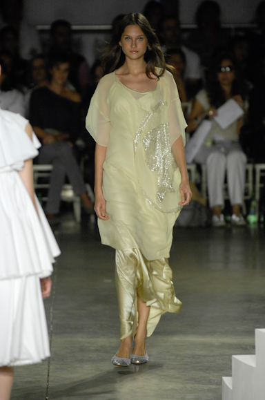 desfiles-fausehaten-saopauloverao2008rtw-122