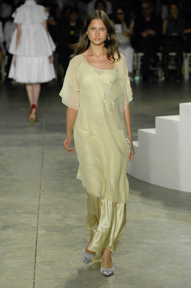 desfiles-fausehaten-saopauloverao2008rtw-123