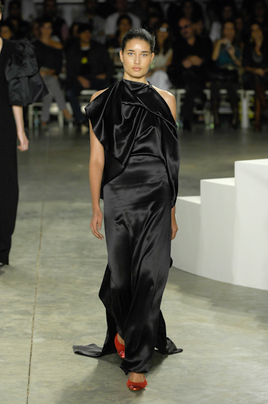 desfiles-fausehaten-saopauloverao2008rtw-134