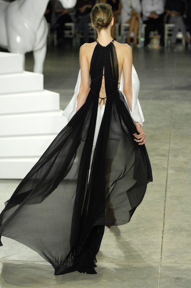 desfiles-fausehaten-saopauloverao2008rtw-138