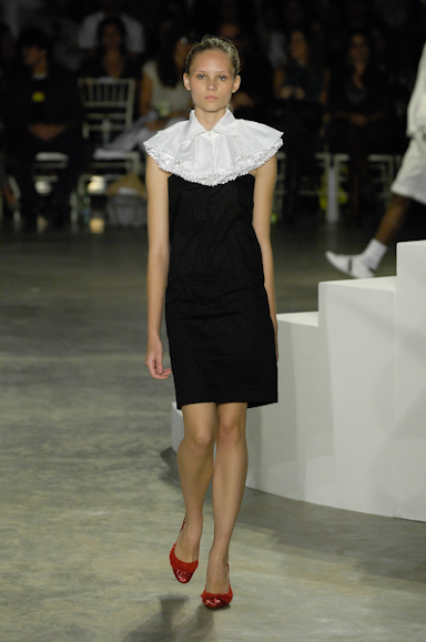 desfiles-fausehaten-saopauloverao2008rtw-141