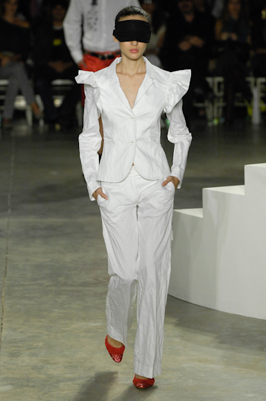 desfiles-fausehaten-saopauloverao2008rtw-144