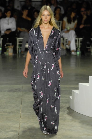 desfiles-fausehaten-saopauloverao2008rtw-146