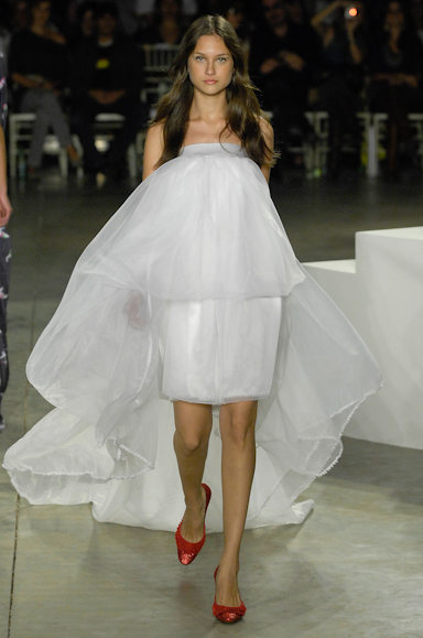 desfiles-fausehaten-saopauloverao2008rtw-147